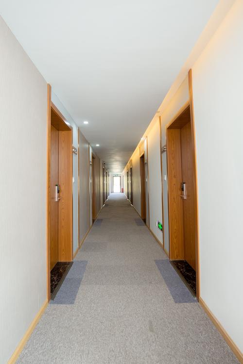 四姑娘山圣山大酒店