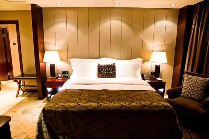 福青龙华天假日酒店