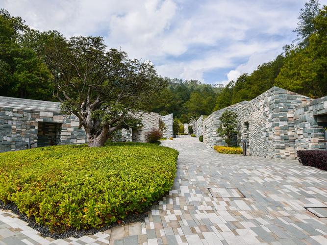 云南腾冲石头纪酒店