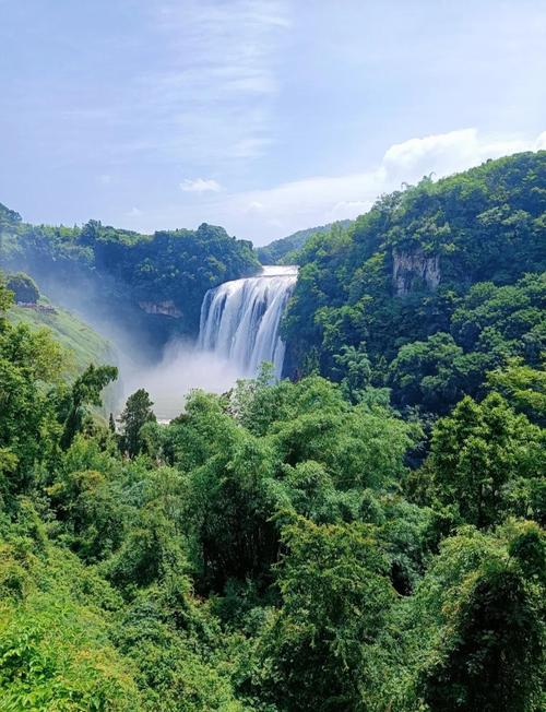 成都黄果树瀑布自驾游