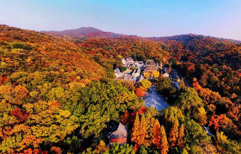 栖霞山附近有哪些景点