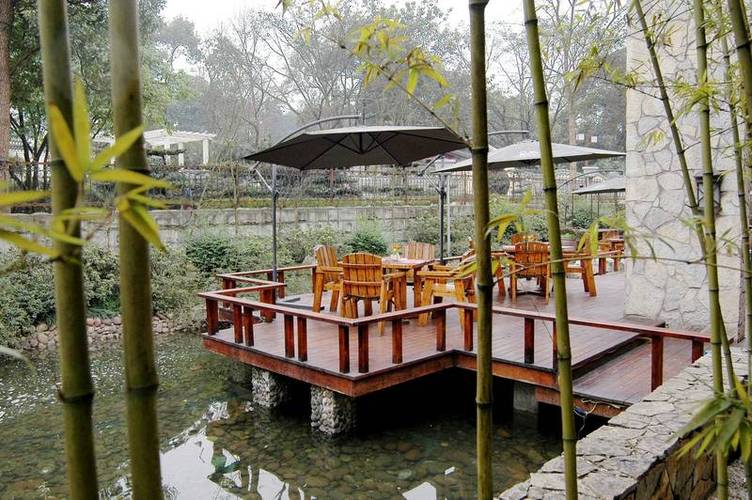 88号鹅岭公园酒店