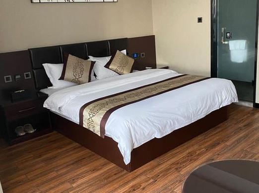 保定东站附近的酒店