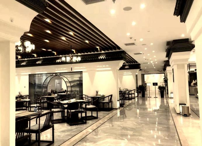 保定市华中假日酒店