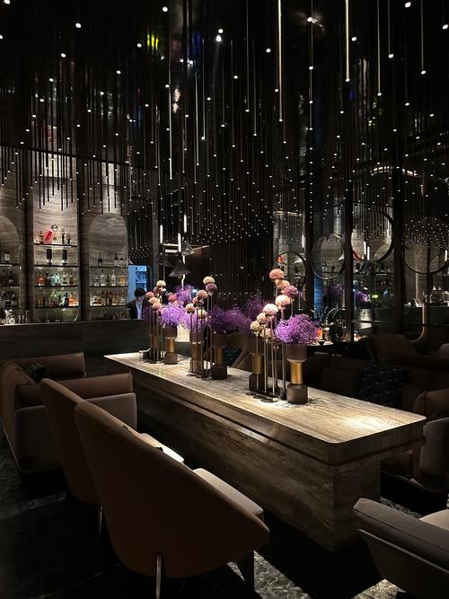 杭州柏悦酒店潮酒吧