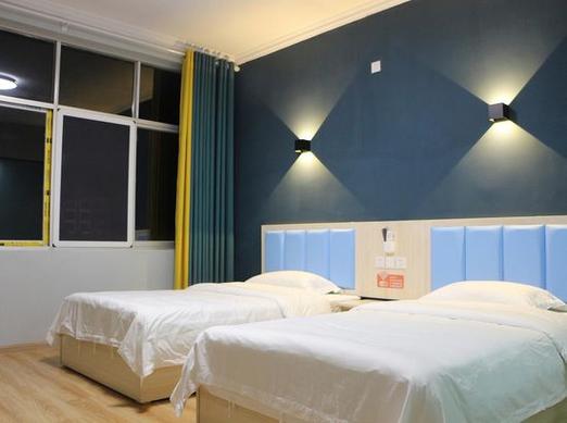 三峡大坝附近的酒店