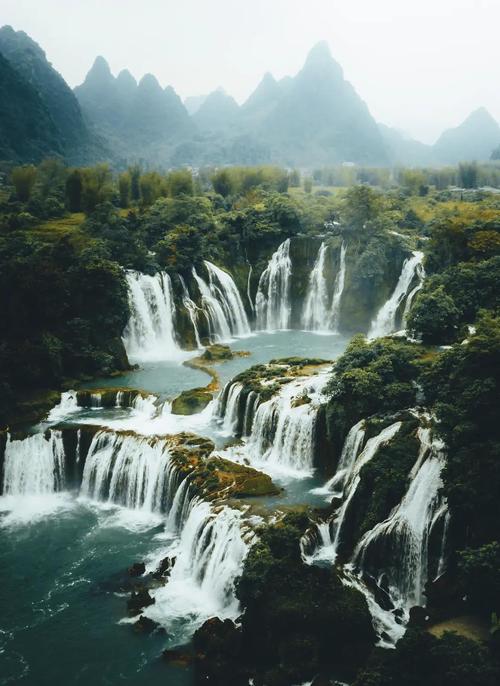 德天大瀑布附近的景点