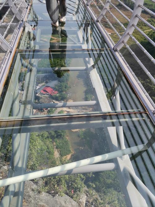 河北玻璃栈道旅游景点