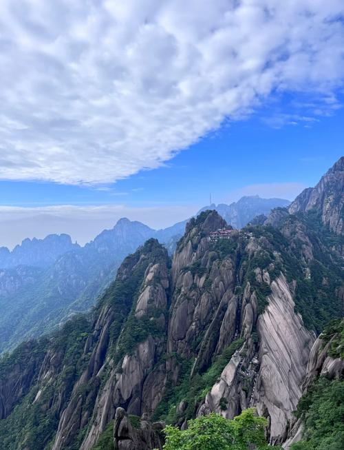 天都峰最有名的景点是