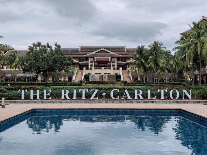 三亚火车站附近酒店