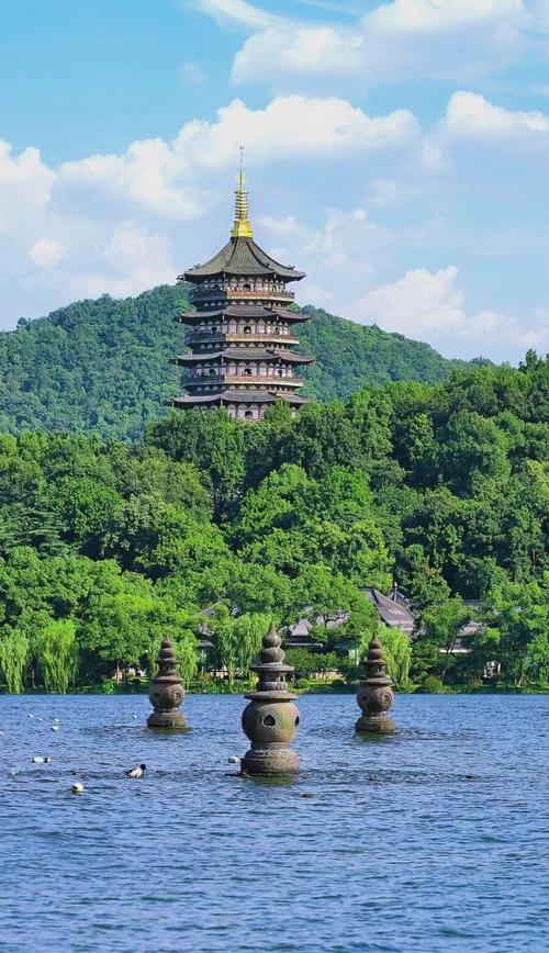杭州西湖附近必游景点
